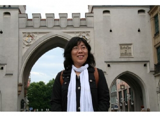 Jinyu Liu spotlight.jpg Jinyu Liu spotlight.jpg